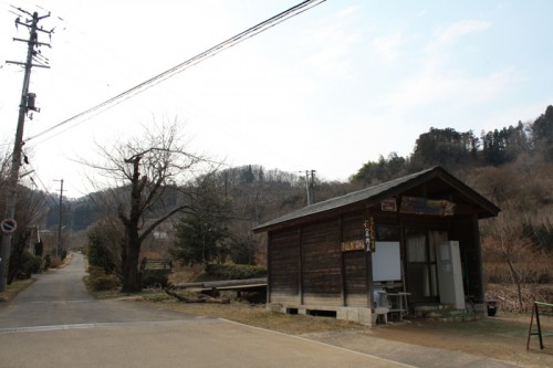 花の案内小屋も土曜日曜は案内をしていただけるようです。