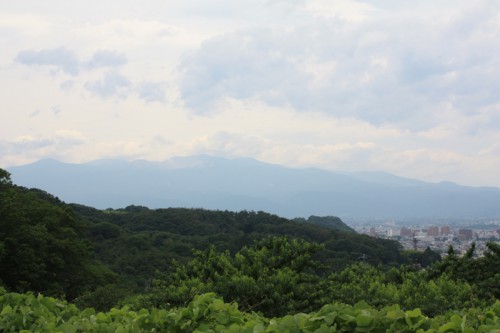 梅雨時期は吾妻連峰が見えない日が多いです