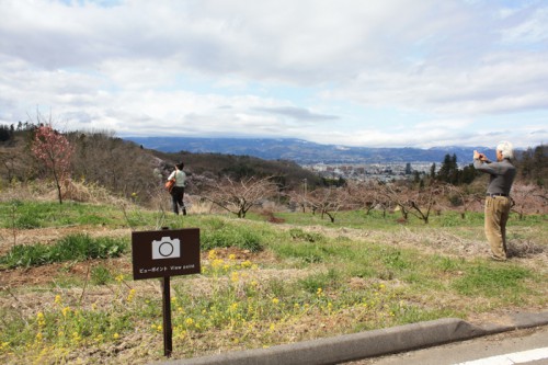 花の谷コースの撮影スポット。花木畑、私有地への立ち入りはご遠慮ください